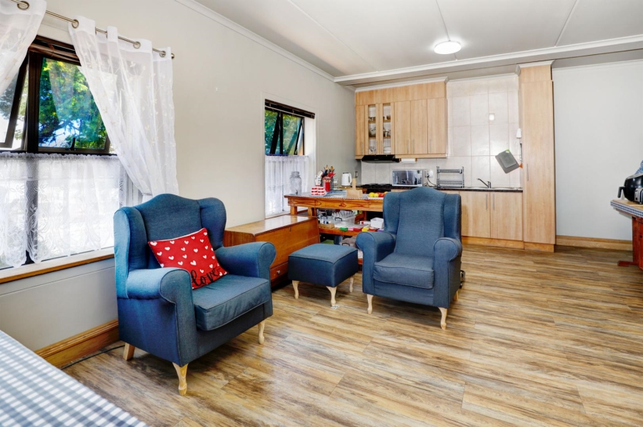 1 Bedroom Property for Sale in Old Oak Western Cape